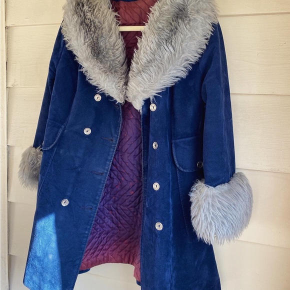 Vintage 60s Blue Velvet Fur Trimmed Coat size Medium - Picture 3 of 8